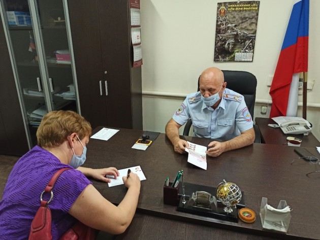 Жителям дома по ул. Российской восстанавливают утраченные паспорта